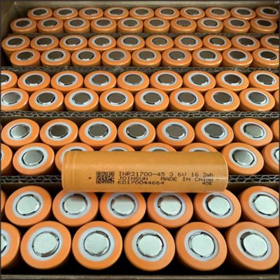 Batería de litio 21700, 3.7V, capacidad 5000mAh, forma redonda, linterna de luz potente, batería de alimentación para herramientas eléctricas